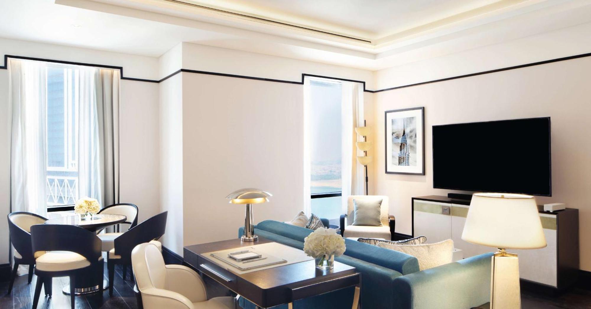 Waldorf Astoria West Bay 5* Doha
