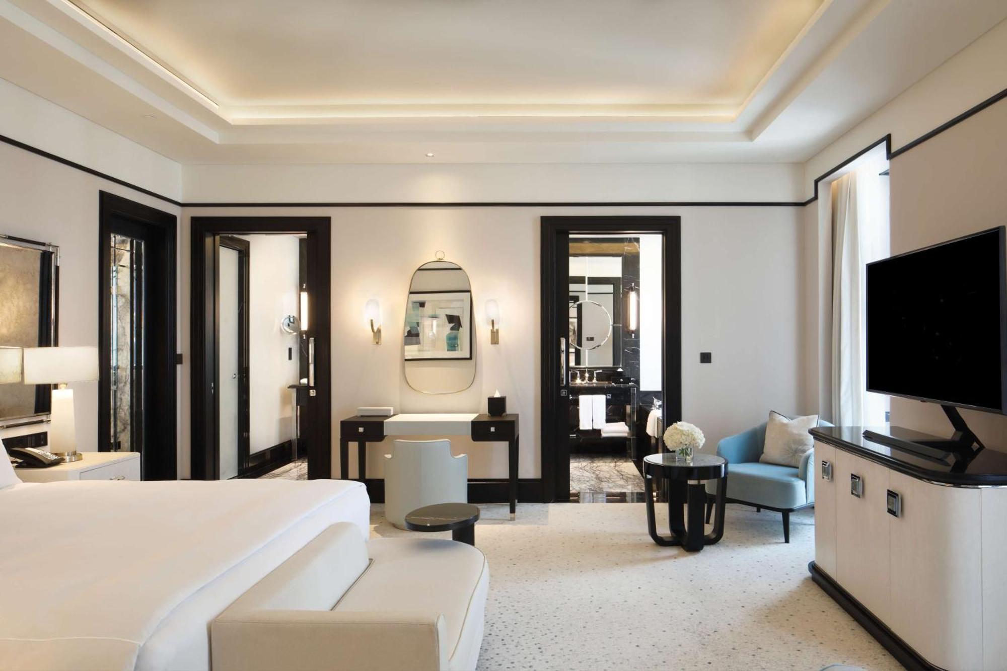 Waldorf Astoria West Bay Hotel Doha