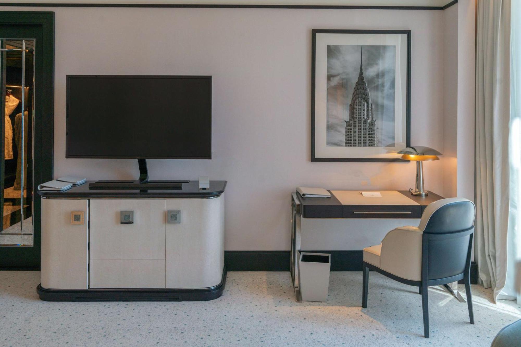 Waldorf Astoria West Bay 5* Доха