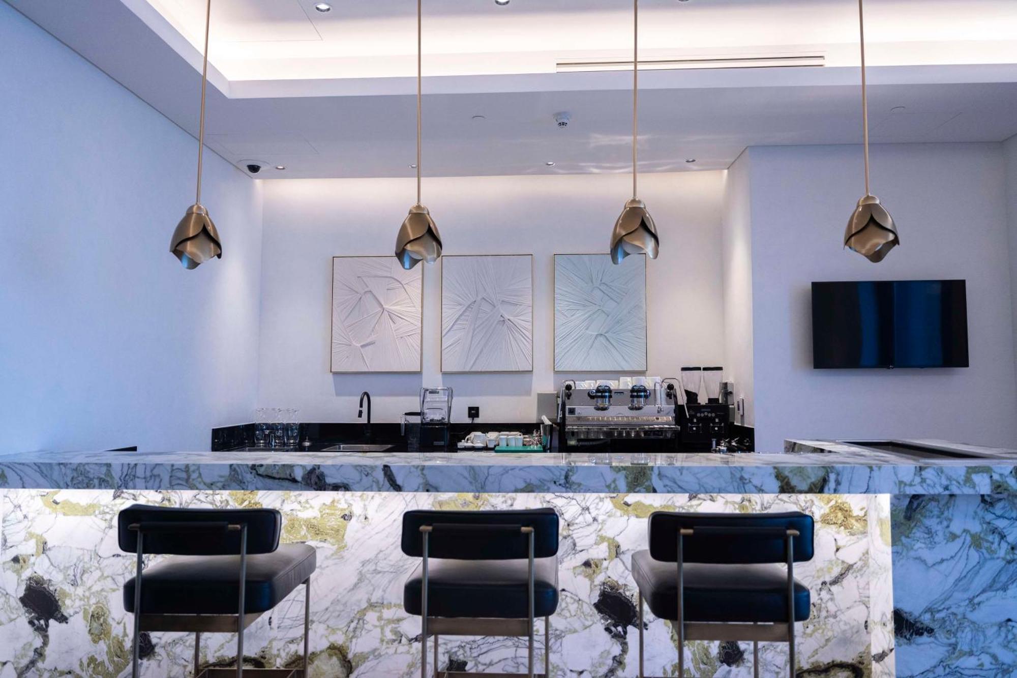 Hotel Waldorf Astoria West Bay 5*